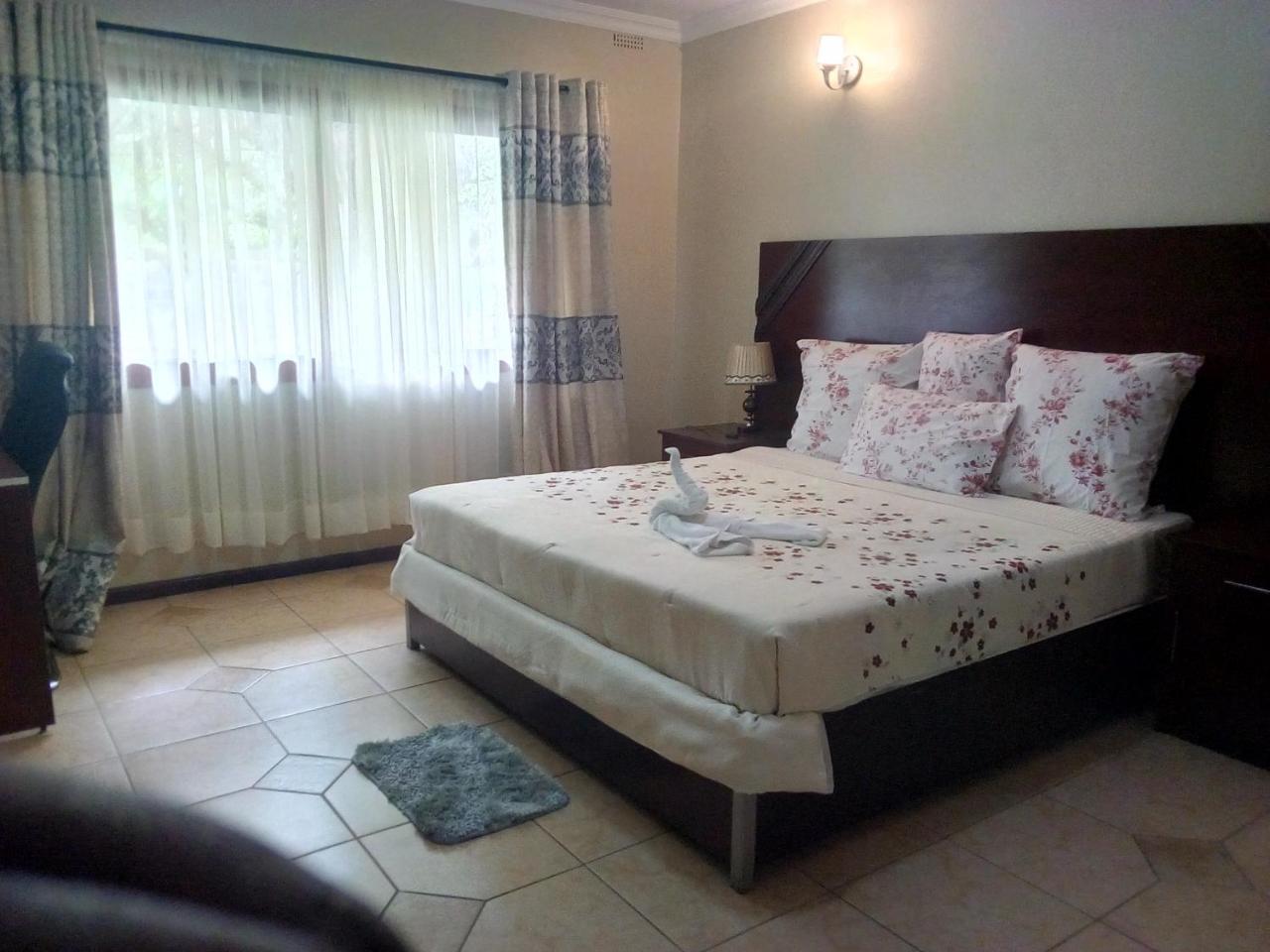 Zenith Lodge Lusaka Ngoại thất bức ảnh